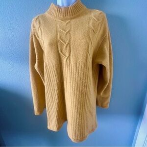 Vintage sweater women’s size M lambswool cable knit butter yellow